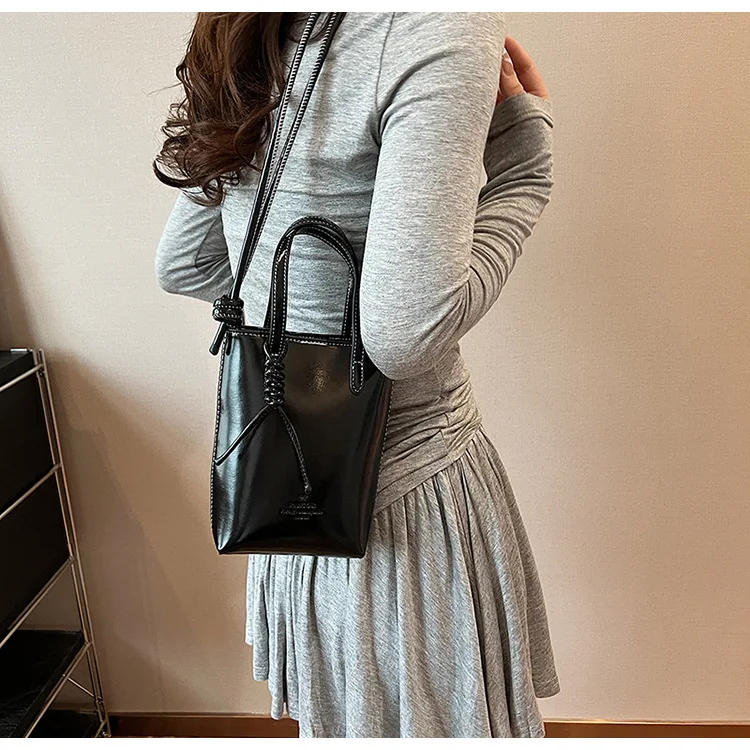 Women Handbags Female Pu Leather Shoulder Bags Luxury Large Capacity Crossbody Bags Solid Flap for Women Portable Phone Purse