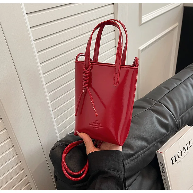 Women Handbags Female Pu Leather Shoulder Bags Luxury Large Capacity Crossbody Bags Solid Flap for Women Portable Phone Purse