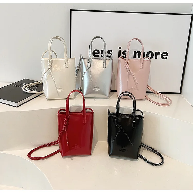 Women Handbags Female Pu Leather Shoulder Bags Luxury Large Capacity Crossbody Bags Solid Flap for Women Portable Phone Purse