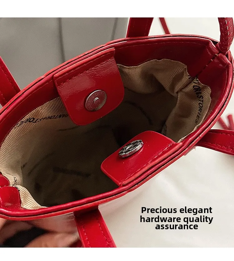 Women Handbags Female Pu Leather Shoulder Bags Luxury Large Capacity Crossbody Bags Solid Flap for Women Portable Phone Purse