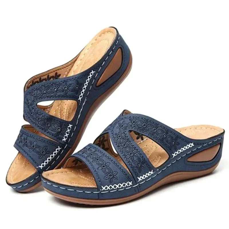Summer 2026 Women's Sandals with Exposed Toes, Retro Anti Slip Leather Casual Women's Fashionable Versatile Sandals