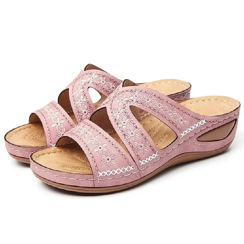 Summer 2026 Women's Sandals with Exposed Toes, Retro Anti Slip Leather Casual Women's Fashionable Versatile Sandals