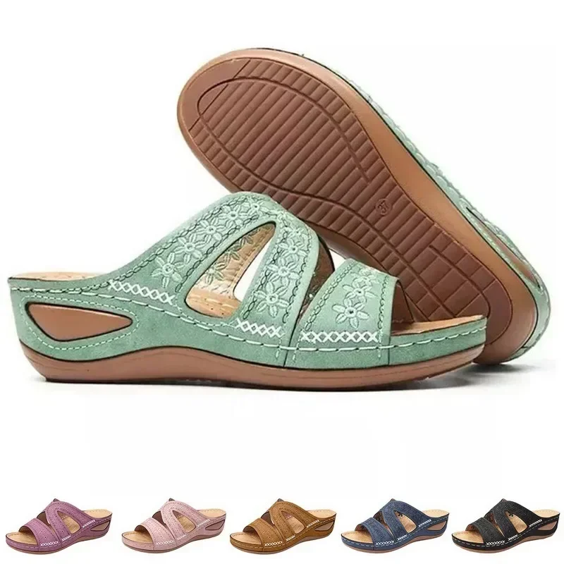 Summer 2026 Women's Sandals with Exposed Toes, Retro Anti Slip Leather Casual Women's Fashionable Versatile Sandals