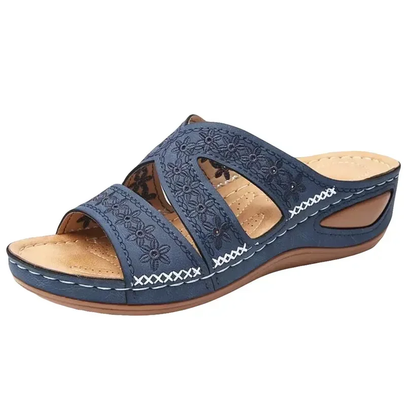 Summer 2026 Women's Sandals with Exposed Toes, Retro Anti Slip Leather Casual Women's Fashionable Versatile Sandals