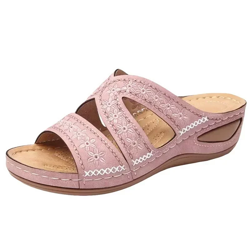 Summer 2026 Women's Sandals with Exposed Toes, Retro Anti Slip Leather Casual Women's Fashionable Versatile Sandals