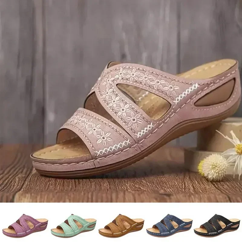 Summer 2026 Women's Sandals with Exposed Toes, Retro Anti Slip Leather Casual Women's Fashionable Versatile Sandals