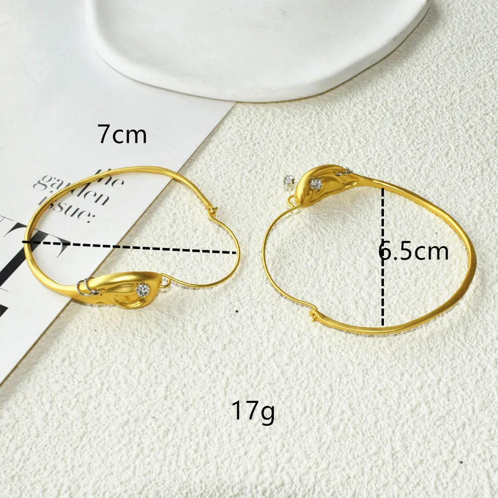 Euor Fashion Alloy Plated Ears' Shaped Hoop Earrings for Women Jewelry, Gorgeous Holiday Daily Collection Earring Accessories