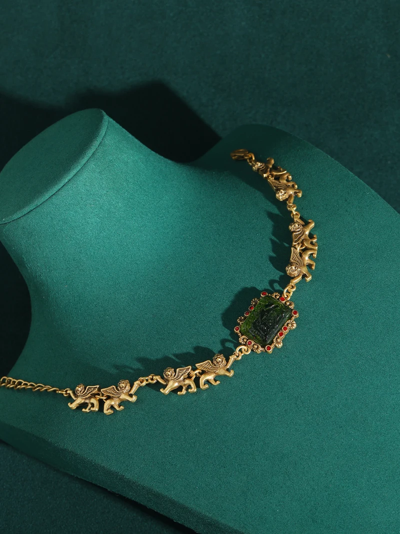 Vintage Green Glass Bracelet Charm Square Relief Lion Woman Jewelry Real Gold Plated Luxury Designers Summer Accessories 2025