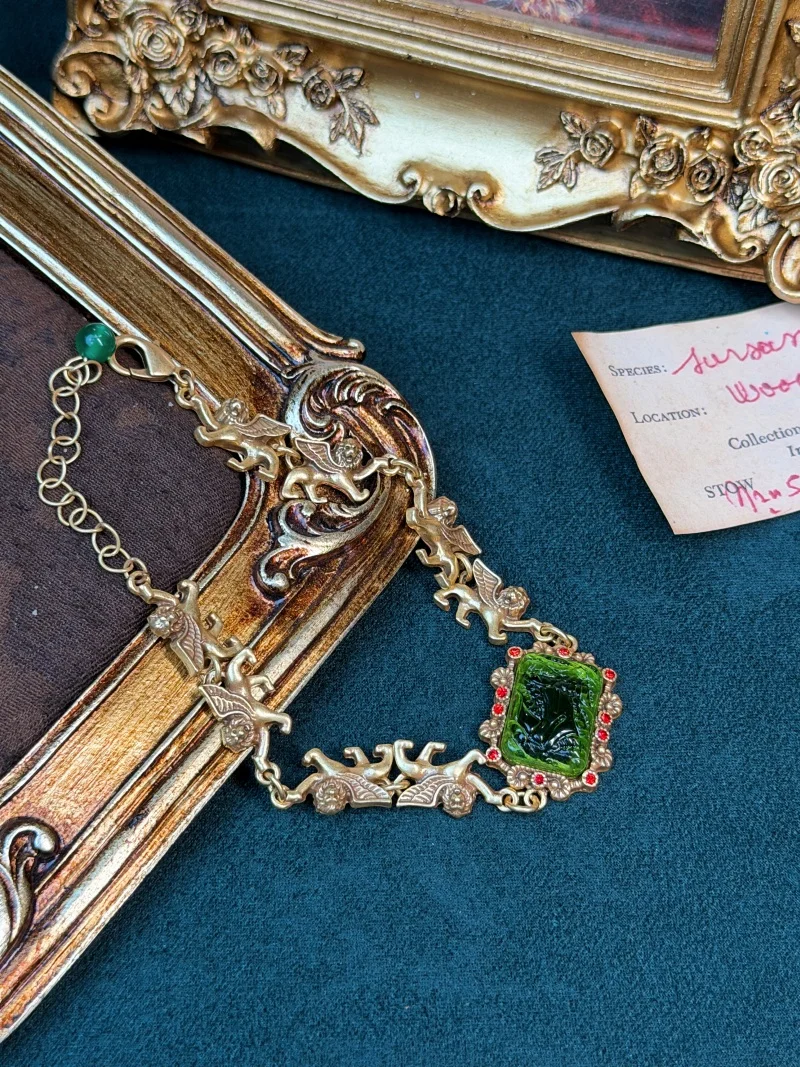 Vintage Green Glass Bracelet Charm Square Relief Lion Woman Jewelry Real Gold Plated Luxury Designers Summer Accessories 2025