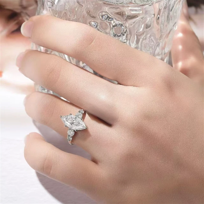 A 925 Silver 3 Carat Horse Eye Moissanite Special-Shaped Ring Fashionable Classic Men's and Women's Couple Ring Wedding Ring