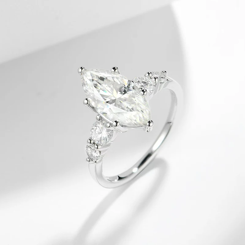 A 925 Silver 3 Carat Horse Eye Moissanite Special-Shaped Ring Fashionable Classic Men's and Women's Couple Ring Wedding Ring