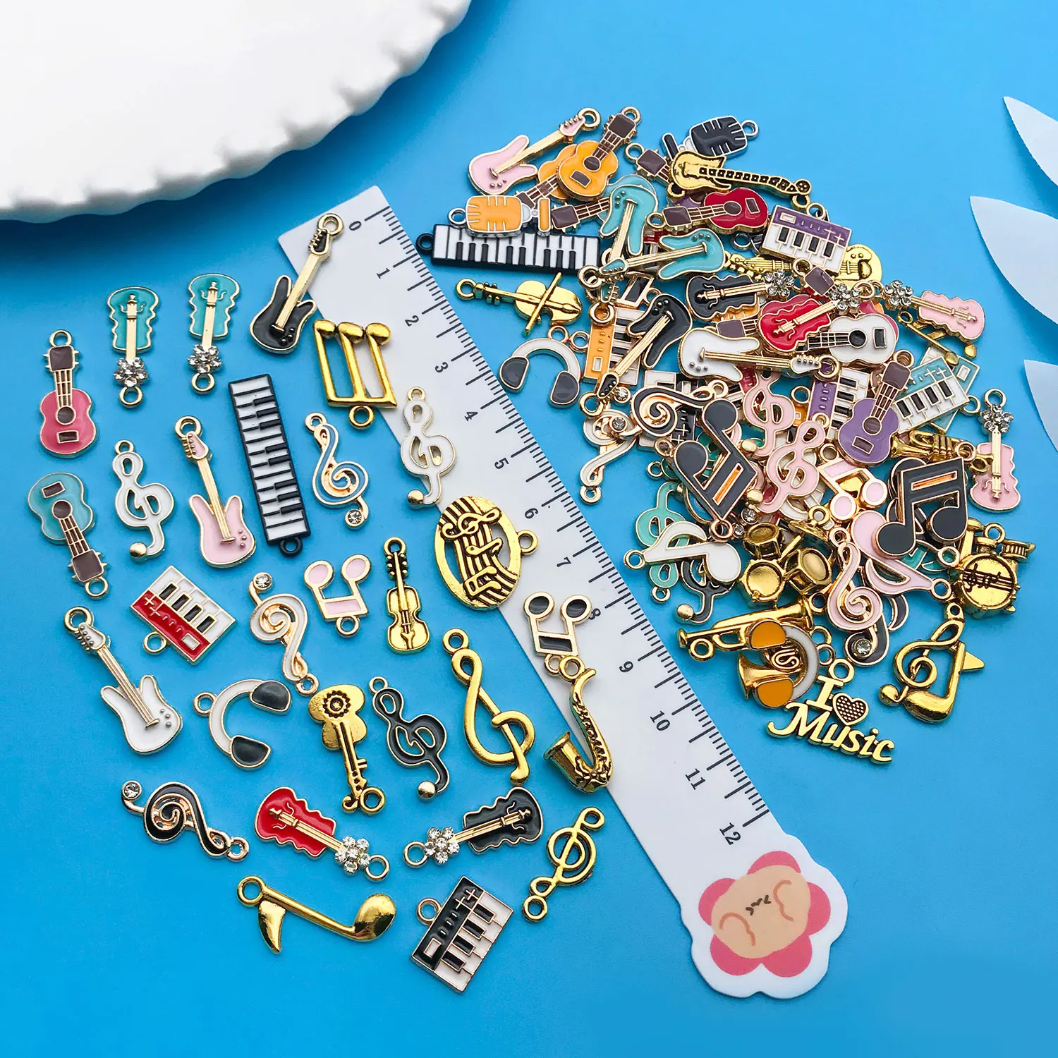 Mix 100 Pcs of Alloy Enamel Music Series Charms Pendants, Suitable for DIY Necklace, Earring, Keychain Jewelry Making Accessory