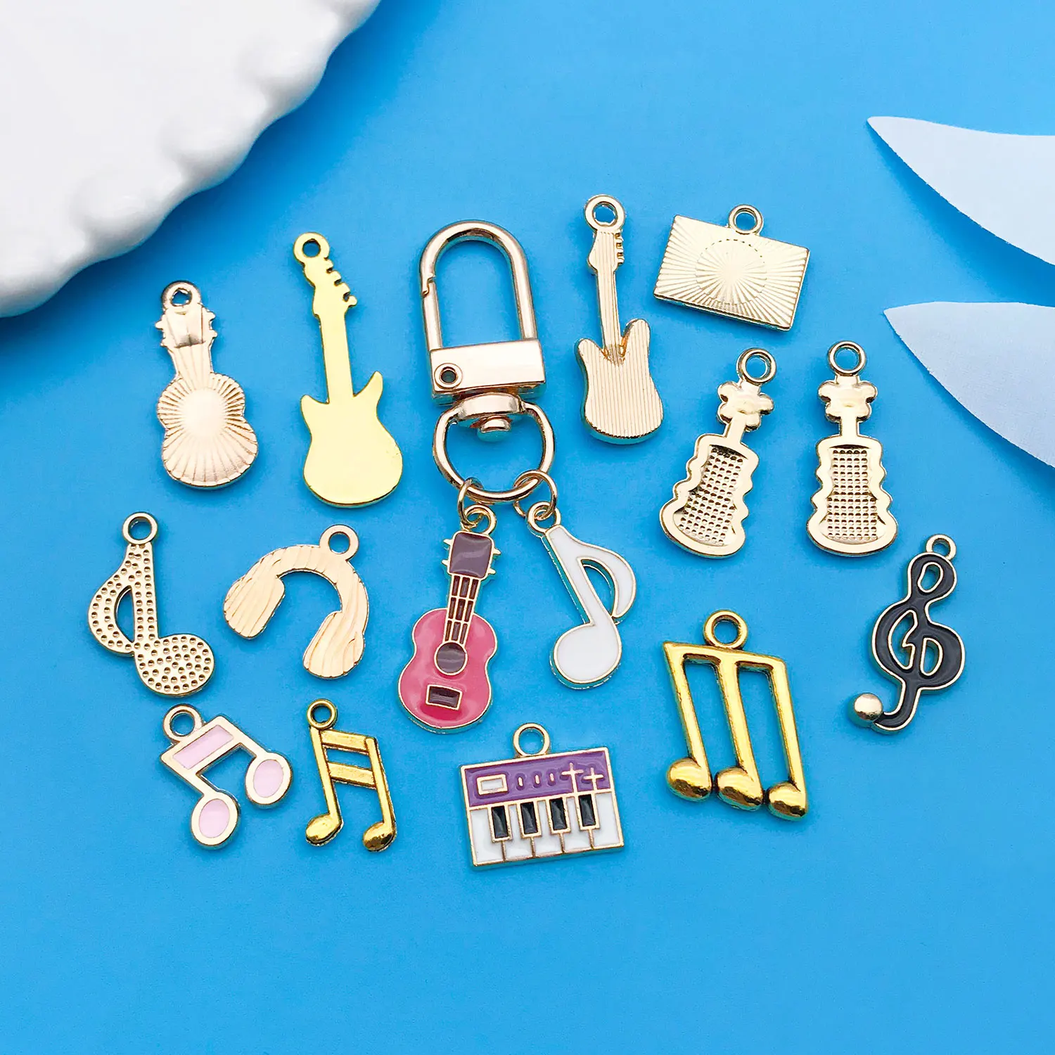 Mix 100 Pcs of Alloy Enamel Music Series Charms Pendants, Suitable for DIY Necklace, Earring, Keychain Jewelry Making Accessory