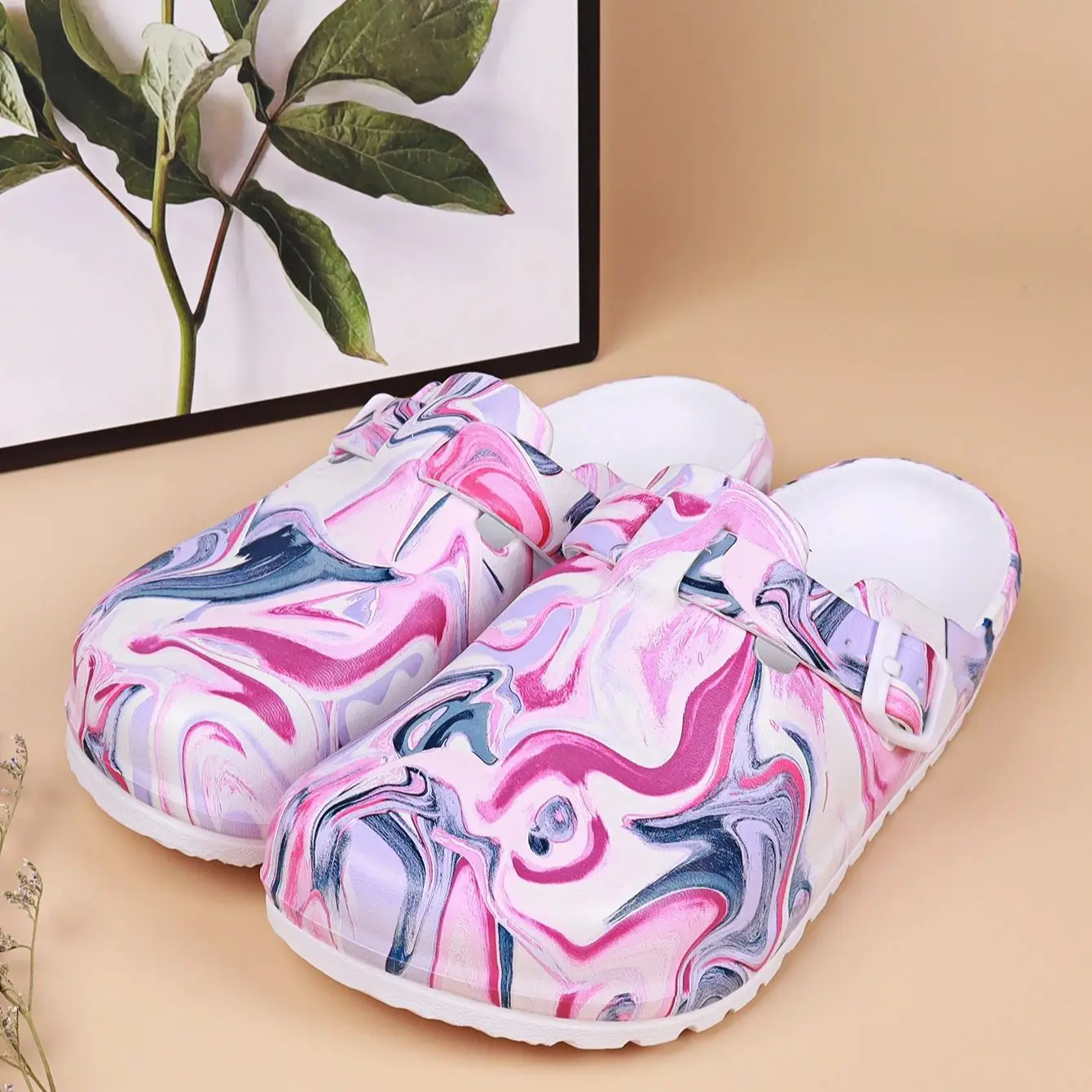 Women‘s Garden Clogs Waterproof Lightweight EVA Nurse Shoes Slip-On Cozy Women House Slippers for All-Day Wear Outdoor Use