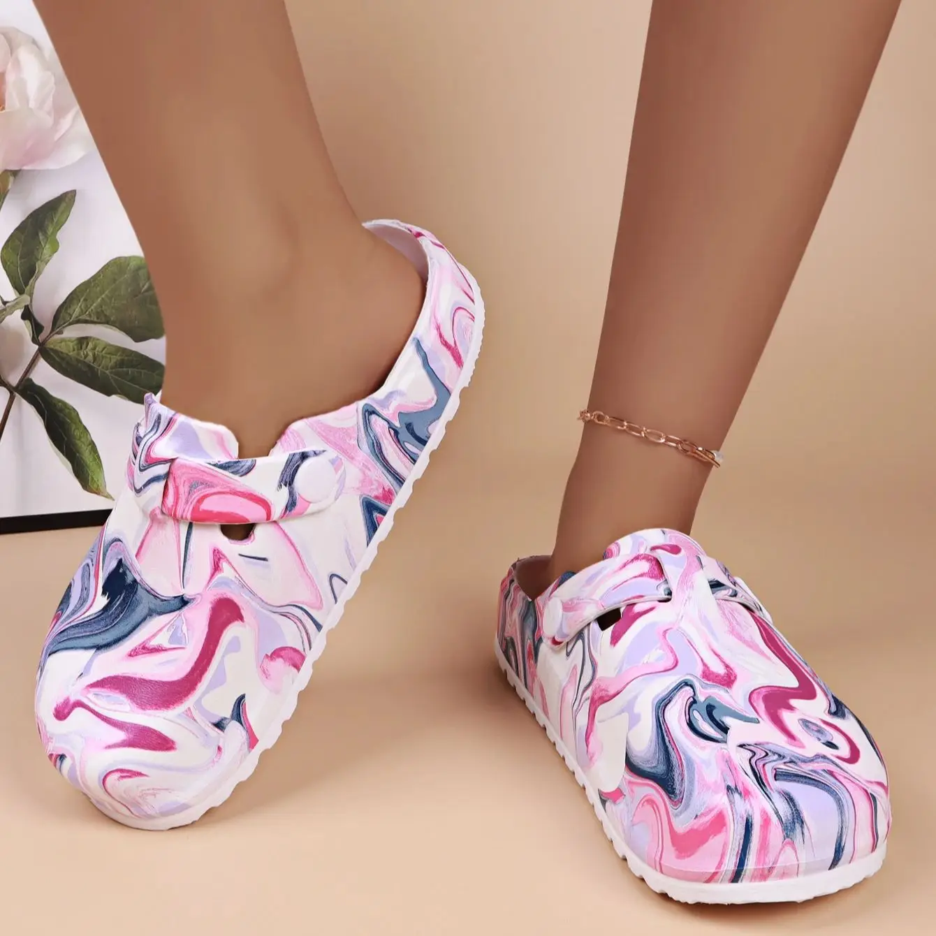 Women‘s Garden Clogs Waterproof Lightweight EVA Nurse Shoes Slip-On Cozy Women House Slippers for All-Day Wear Outdoor Use