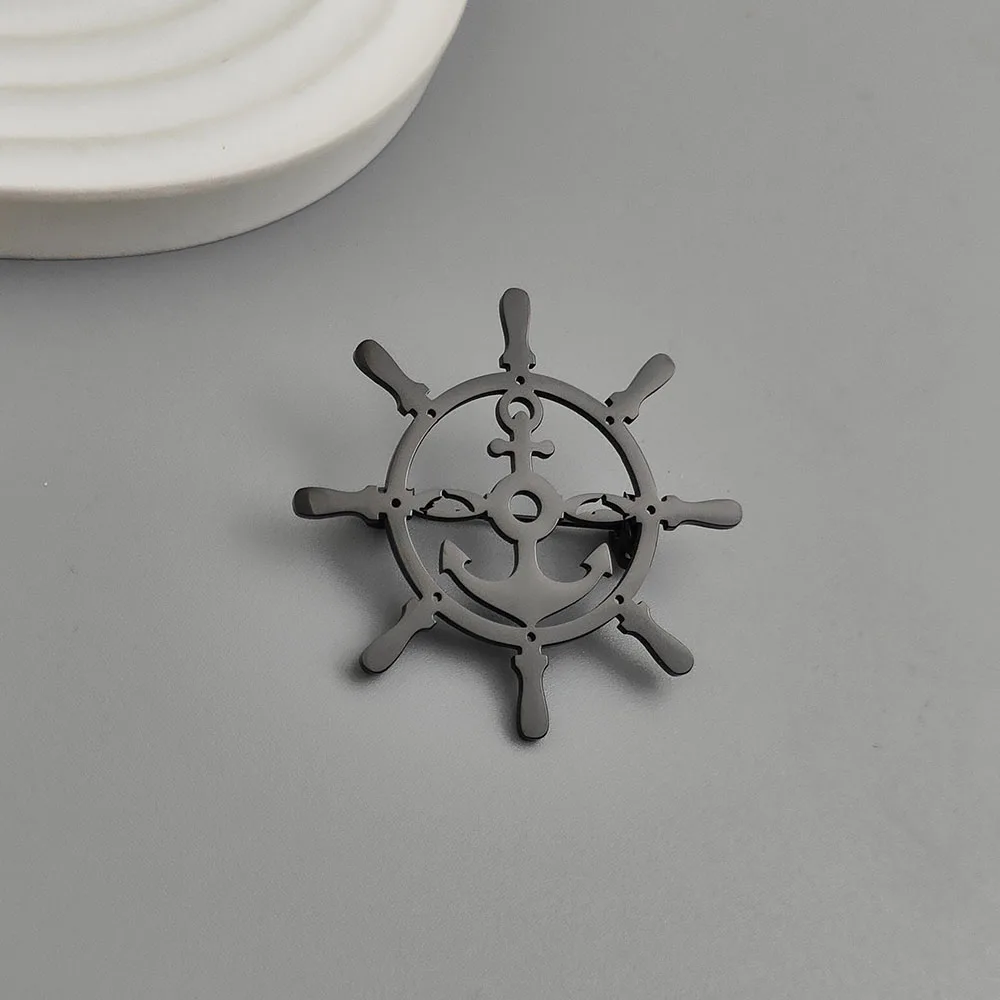 Original design rudder anchor hollow stainless steel gold-plated 18K brooch, suit lapel pin, men's formal dress accessories
