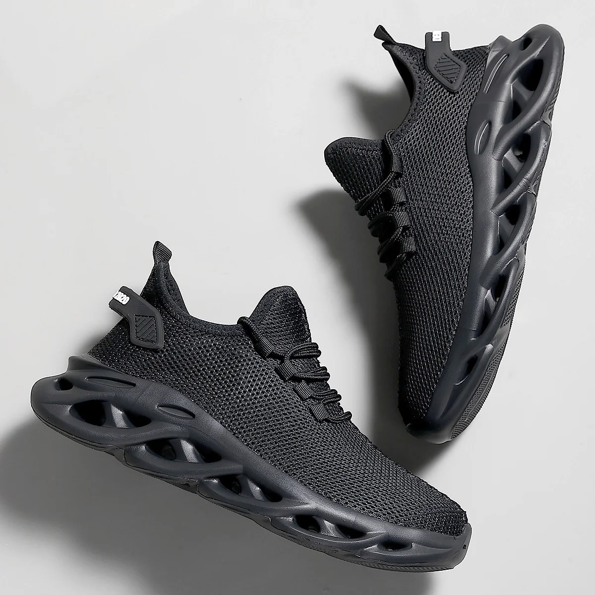 Men Casual Sport Shoes Breathable Lightweight Sneakers Outdoor Mesh Black Running Shoes Athletic Jogging Tenis Walking Shoes