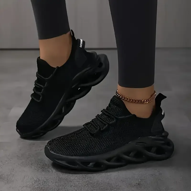 Men Casual Sport Shoes Breathable Lightweight Sneakers Outdoor Mesh Black Running Shoes Athletic Jogging Tenis Walking Shoes