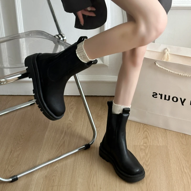 Sooty British-style Women's Boots 2025 Autumn-Winter New Style Fashionable and Versatile Round-Toe Short Boots with Thick Soles
