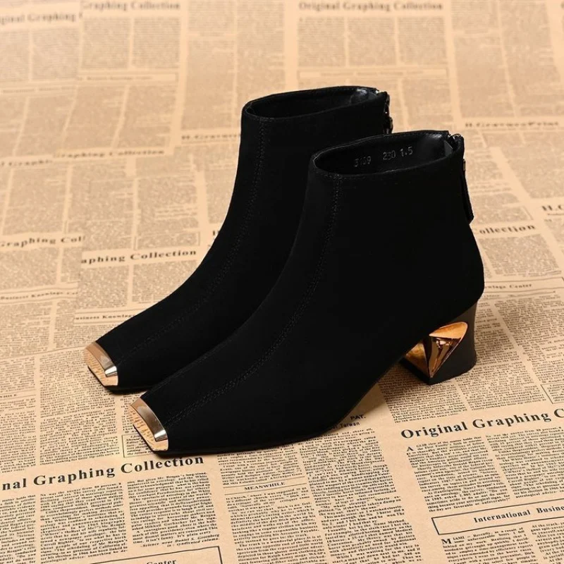 2025 New Women's Retro Square Toe Suede Ankle Boots - Metal Toe Back Zipper Chunky Heel Boots Design Autumn Winter