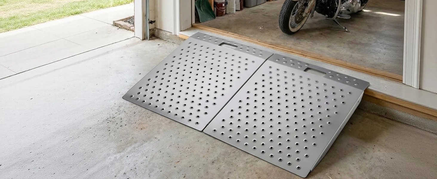 SucceBuy 750LBS 29.5 x 24.3in Non-Slip Door Threshold Ramp Platform Aluminum Wheelchair Ramp for Home Steps Curbs Doorways