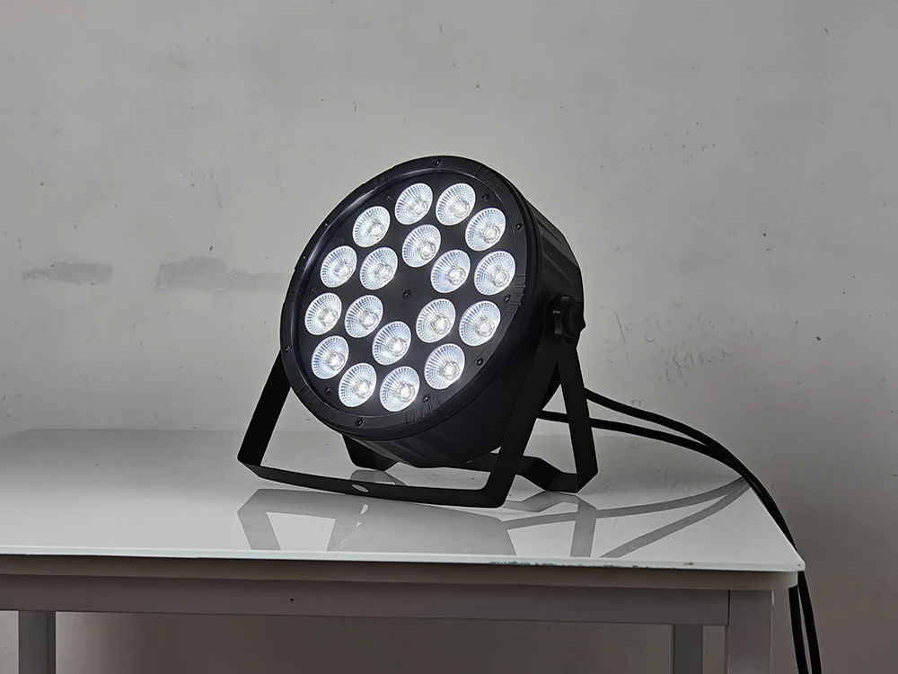 LSLYB 18x18W RGBWA‑UV 6in1 LED Par Light ABS DMX512 Stage Lighting for DJ Show Bar Wedding Family Party Disco Uplight