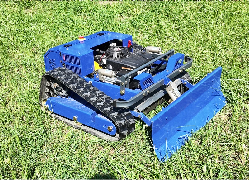 Remote-controlled lawnmower robot – a multi-functional intelligent device that integrates weeding, snow removal, and intelligent winter weeding functions. Free delivery to your door. Equipped with an industrial remote control for unparalleled flexibility.