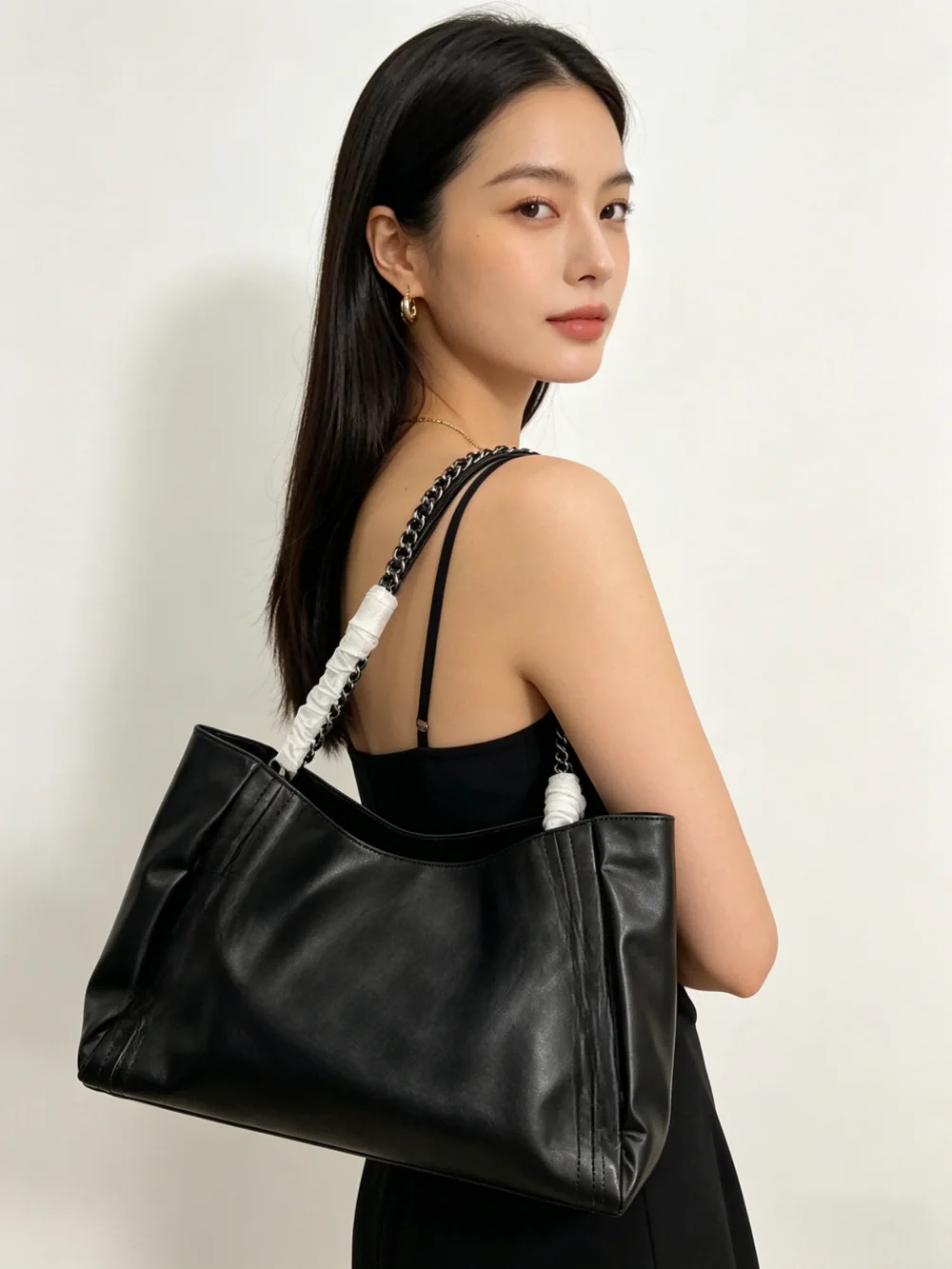 Korean Style Large Capacity Shoulder Bag Women's New Summer Commuting Vintage Versatile Handbag Soft Leather