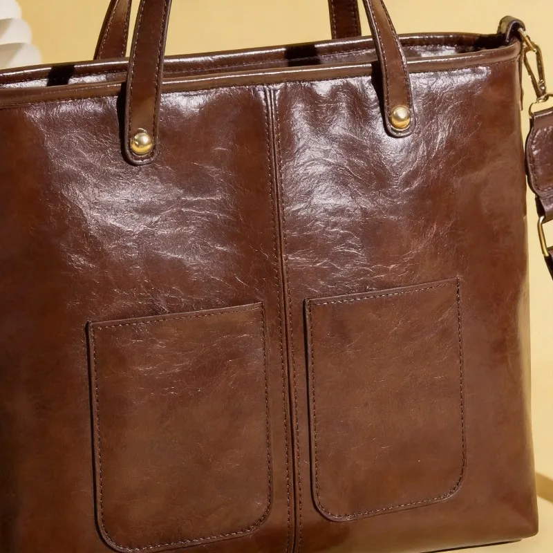 Elegant Black Handbag with Golden Accents Spacious And Versatile Single Tote Shoulder Crossbody Bag for Work Daily Use