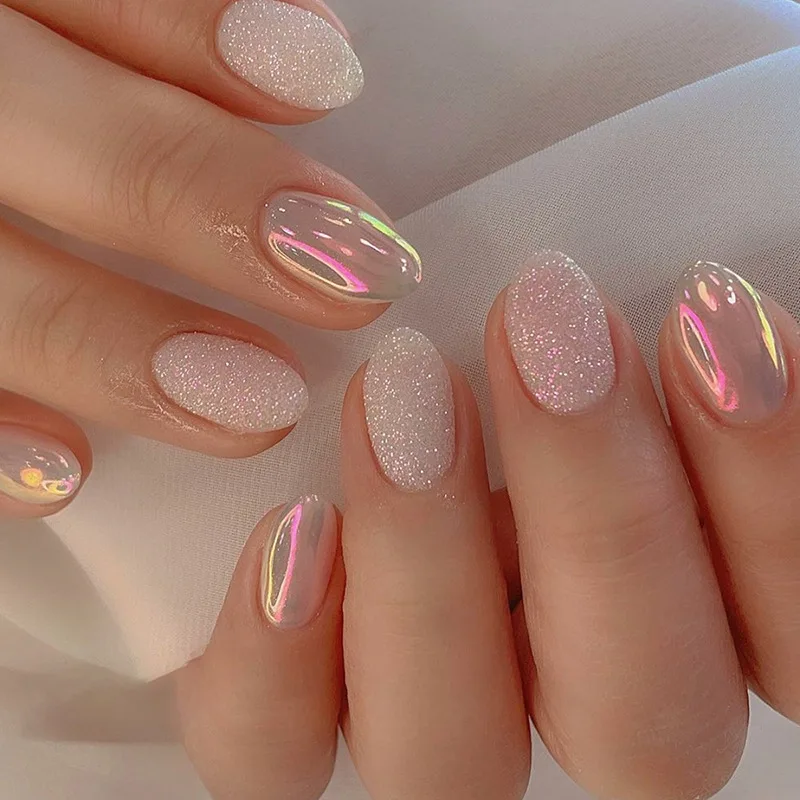 24 short oval press on nails gradient fake nails, paired with 1 piece of jelly and 1 nail file