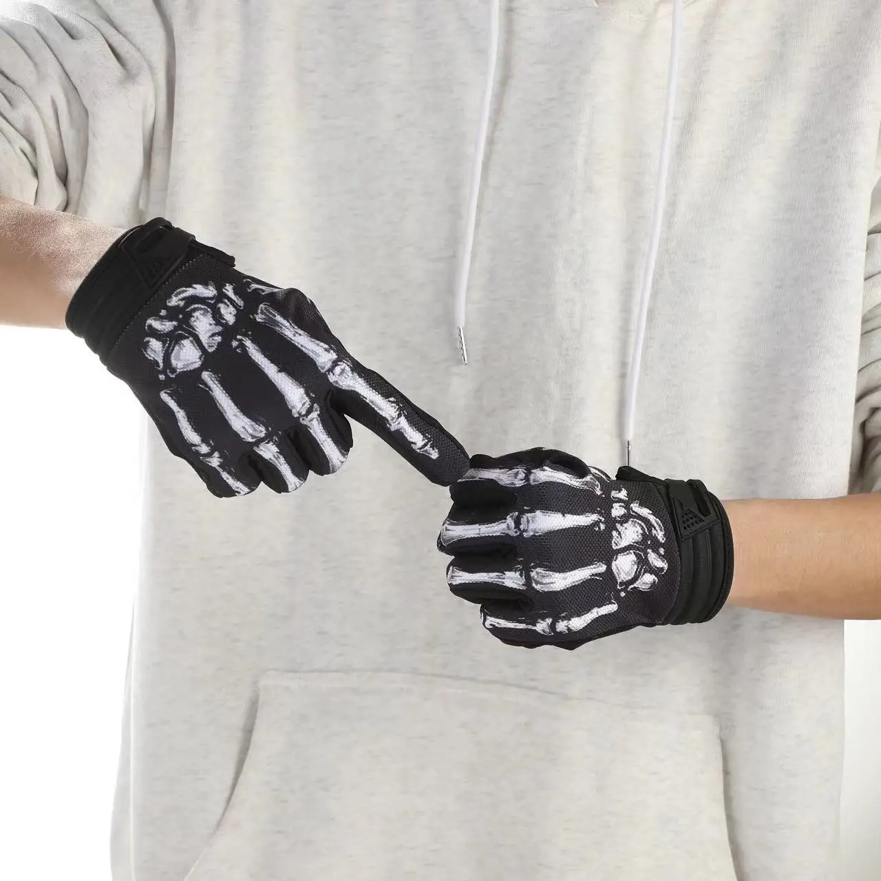 Winter fleece-lined waterproof skull New 2-color Ghost Claw Riding Outdoor Sports Personalized Touchscreen Gloves