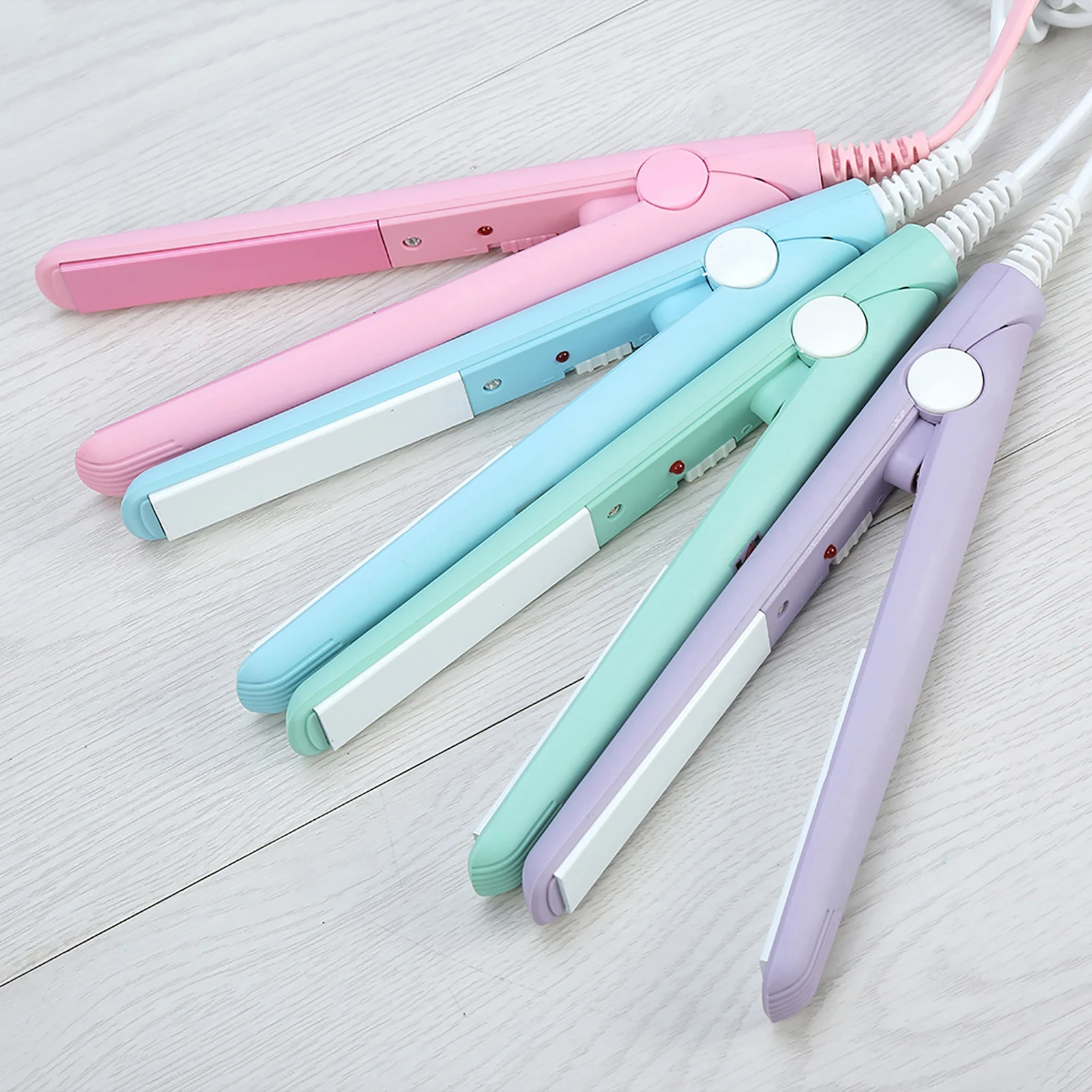 4Colors 2 in 1 Mini Hair Straightener Ceramic Plate Beauty Flat Iron Heating Curler Hair Straightener Mini Flat Iron