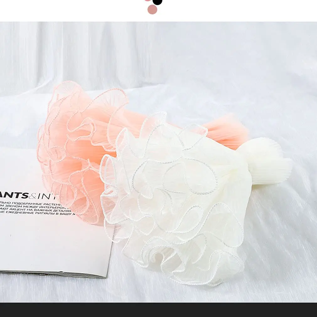 White Floral Packaging for Bouquets Including Decorative Mesh Wrapping Paper, Pearl-Edged Wrapping Paper, Wrinkled Wave Mesh