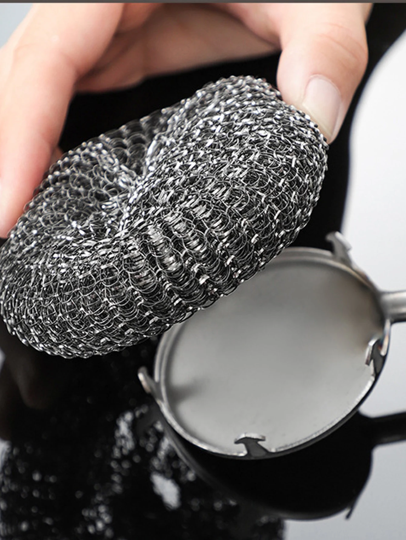 1PC Steel Wool Scrubber with Handle Stainless Steel Cleaning Brushes Cleaning Dishes Stock Pots Pans Griddles Grills