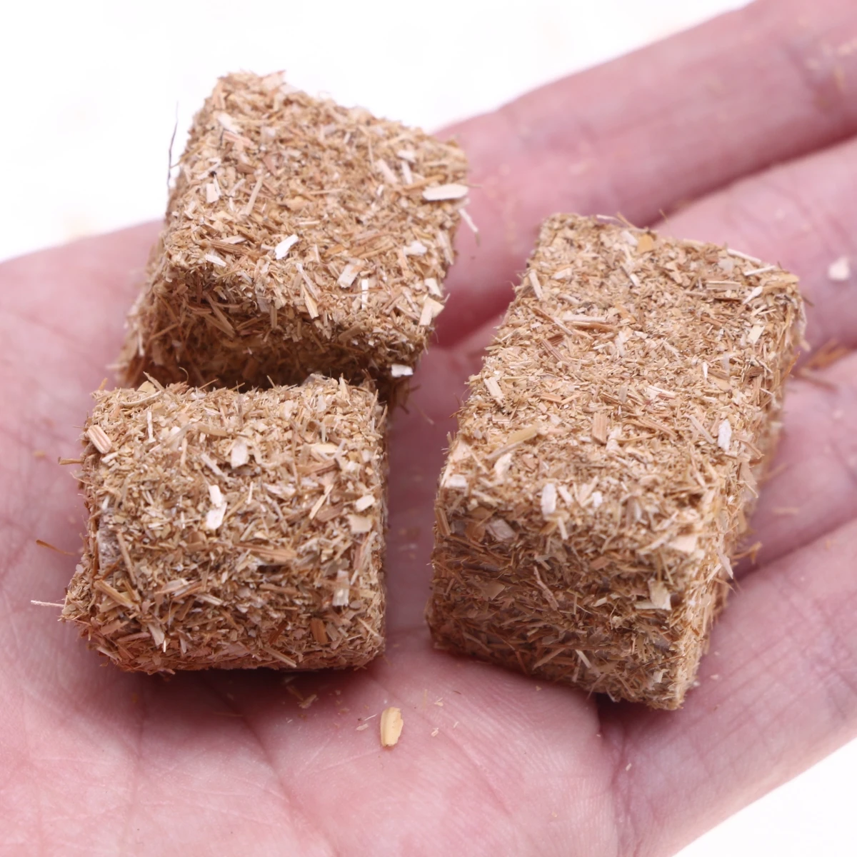 4Pcs Mini Natural Square Round Hay Bale Straw Hay Bale Blocks Dollhouse Farm Garden Thanksgiving Autumn Western Party PhotoProp