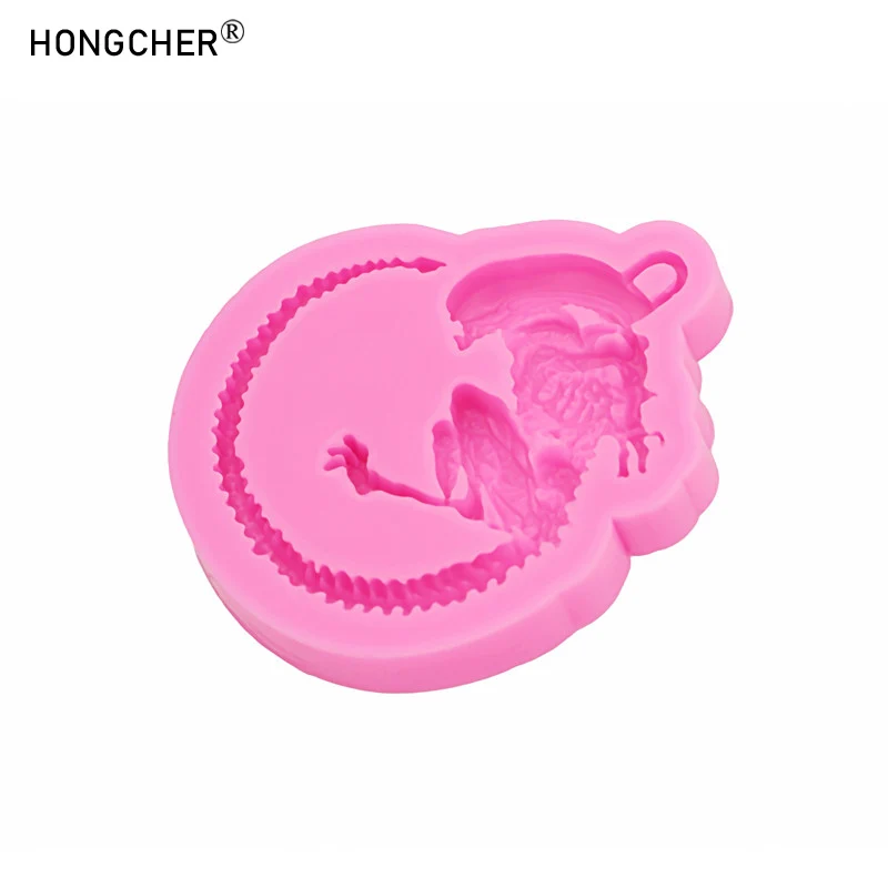 Alien Keychain Bag Pendant Silicone Mould Epoxy Resin Necklace Plaster Aromatherapy Decoration Silicone Drip Moulds