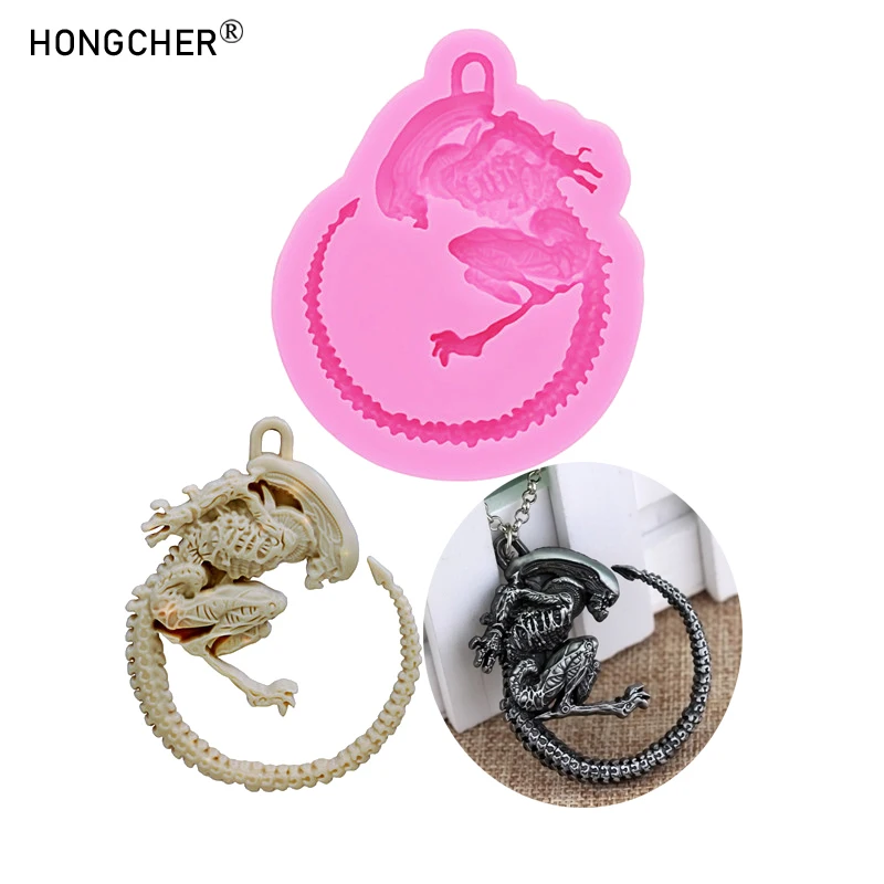 Alien Keychain Bag Pendant Silicone Mould Epoxy Resin Necklace Plaster Aromatherapy Decoration Silicone Drip Moulds