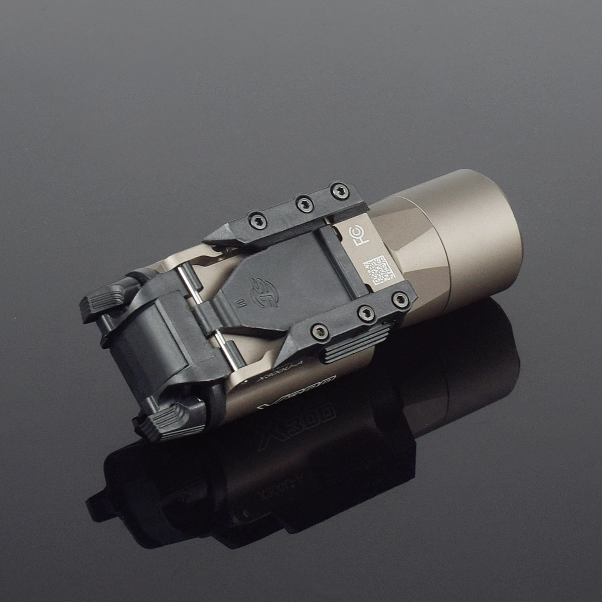 Surefire Light X300 X300U X300UH-B XH35 X300V IR Flashlight Fit 20mm Rail DDualS Switch 600 Lumens Aluminum Constant Momentary