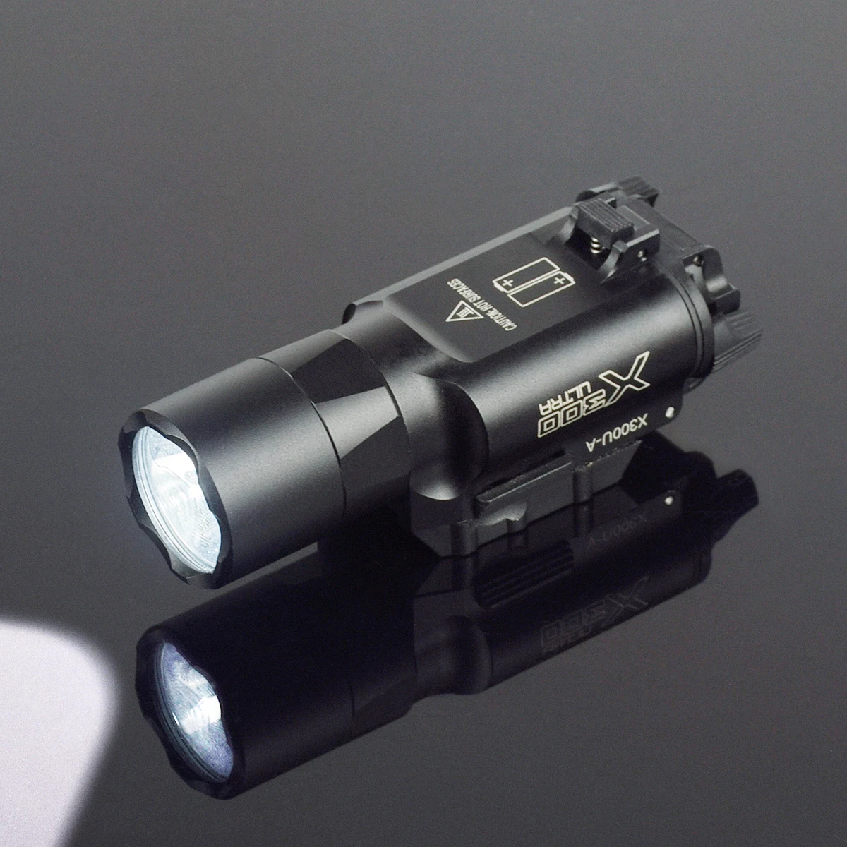 Surefire Light X300 X300U X300UH-B XH35 X300V IR Flashlight Fit 20mm Rail DDualS Switch 600 Lumens Aluminum Constant Momentary
