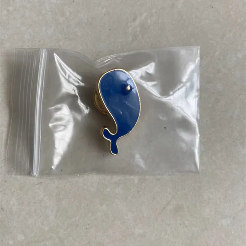 10/20/30/40/50Pcs Enamel Pin Badge Random Cute Animal Plant Metal Brooches Backpack Lapel Badges Women Kid Jewelry Accessories