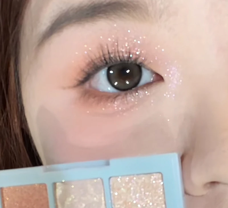 9 Colors Glitter Snowflake Eyeshadow Palette Dream Girl Pearly Eye Shadow Matte Matte Highlights Cool Tone Charming Eyes Makeup