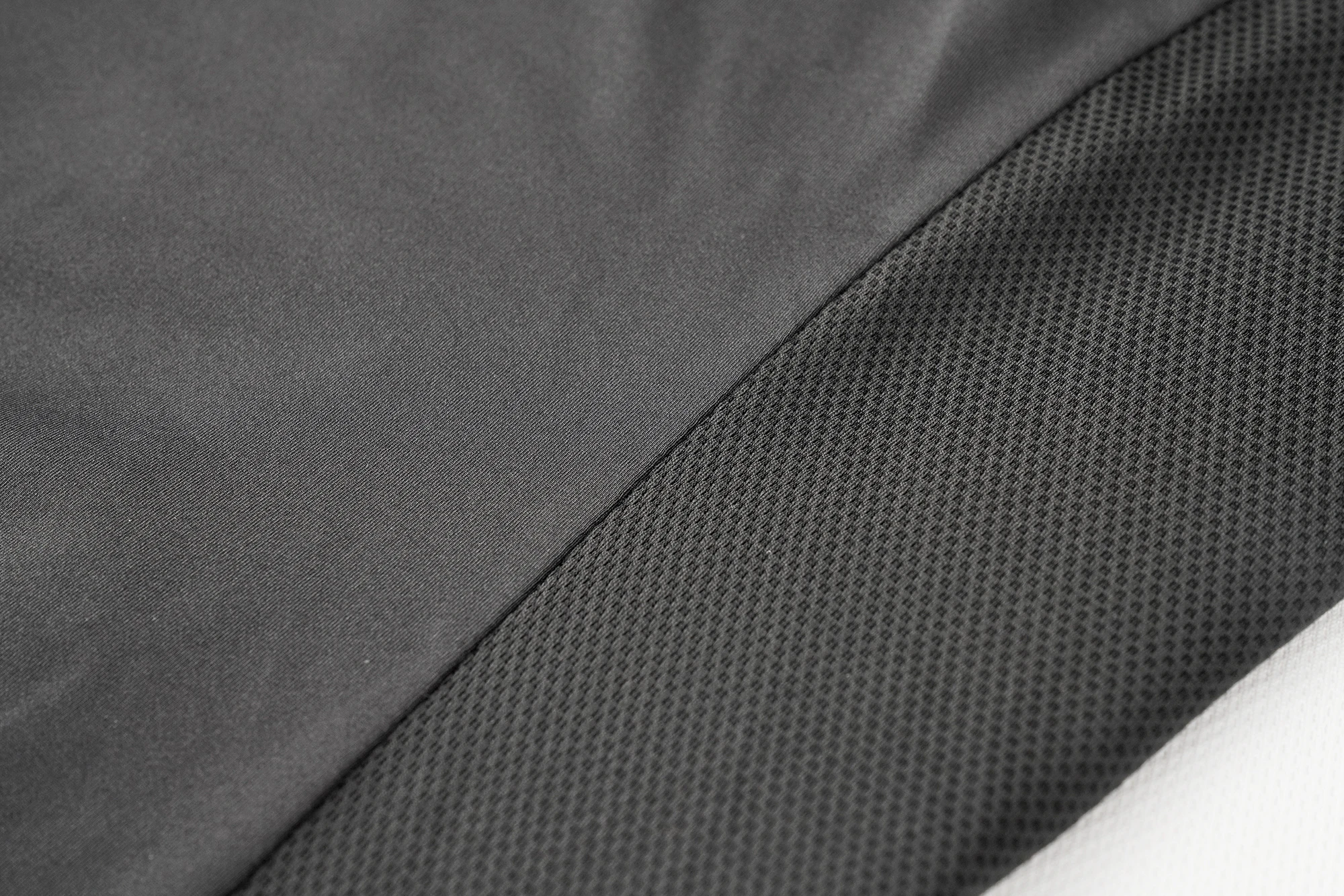 DAREVIE Aero Man Cycling Maillot Reduce Resistance PRO Level Cycling Jersey Anti-UV 40+ Moisture-Wicking Men's Cycling Clothing
