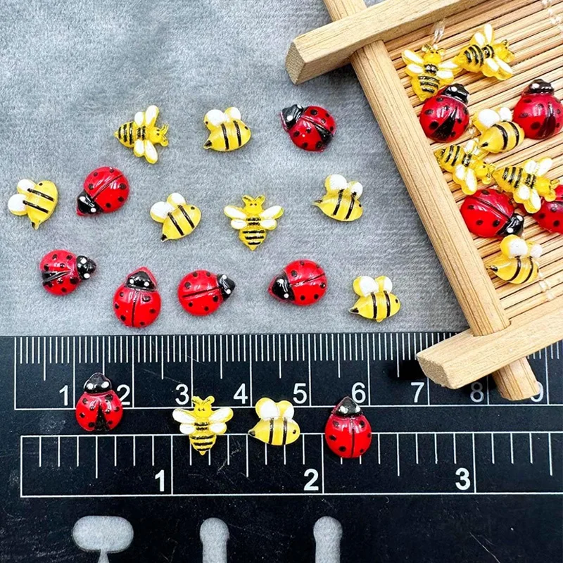 25/50/100 Pcs Resin Tiny Bee Ladybugs Figurines Miniatures for Micro Landscape Craft Project Ornament Decorations Accessories