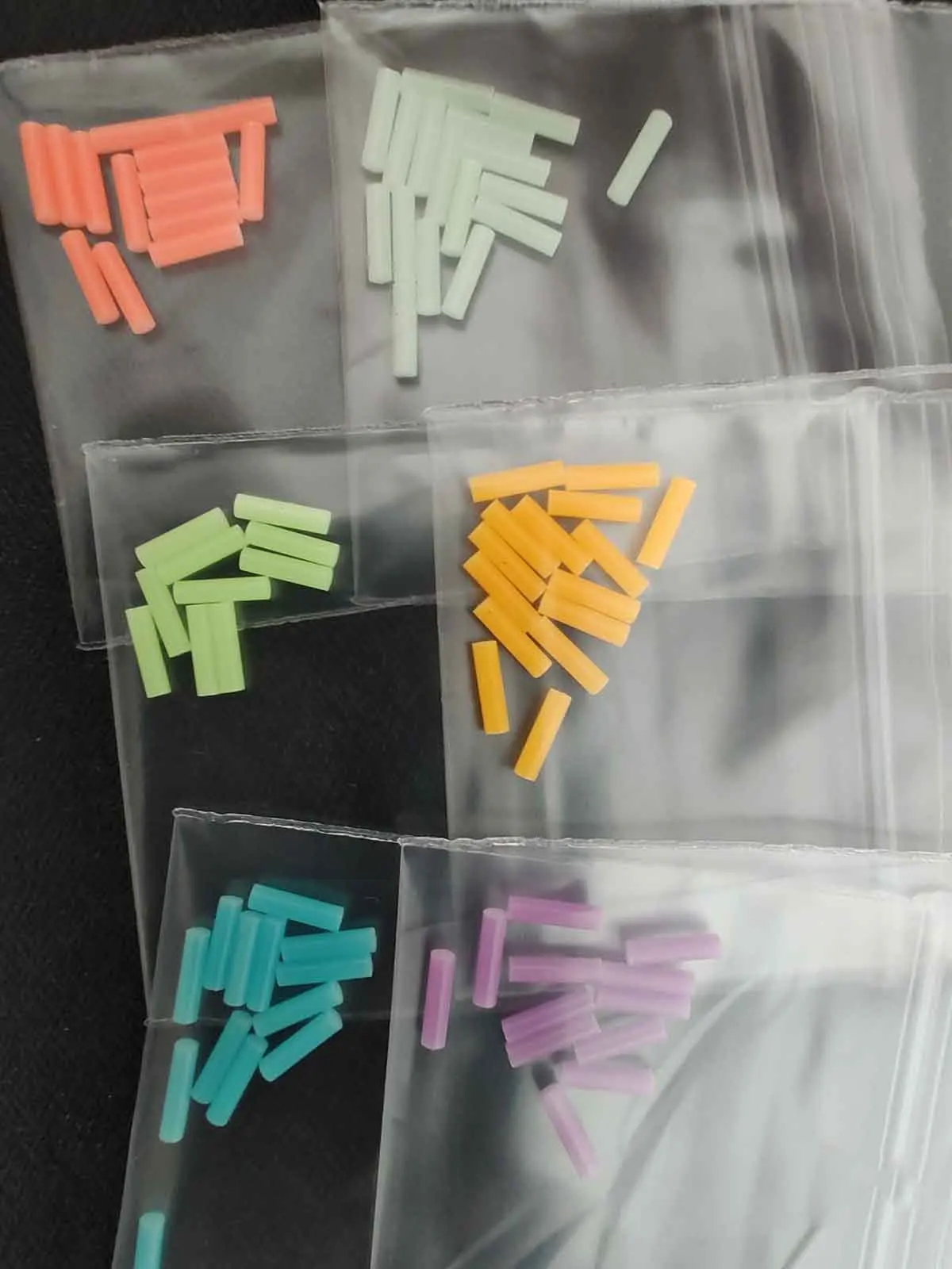 High-brightness Resin Luminous Rod 1.5*7mm Fingertip Gyroscope Accessory Knife Umbrella Rope Decoration  long-lasting luminous