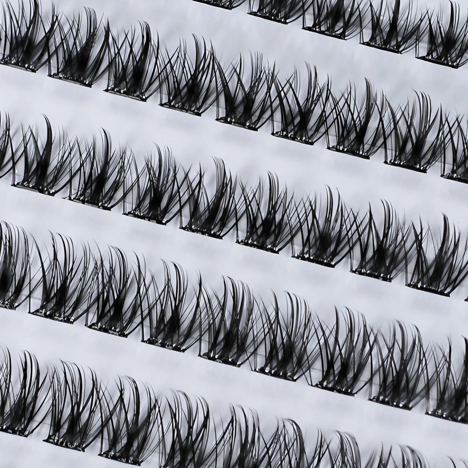 Self-Adhesive False Eyelashes, 96 Pieces, Wispy Natural Look, Black, for Home Use (D-Mix8-16 mm), Press-On Invisible Eyelashes Suitable for Beginners