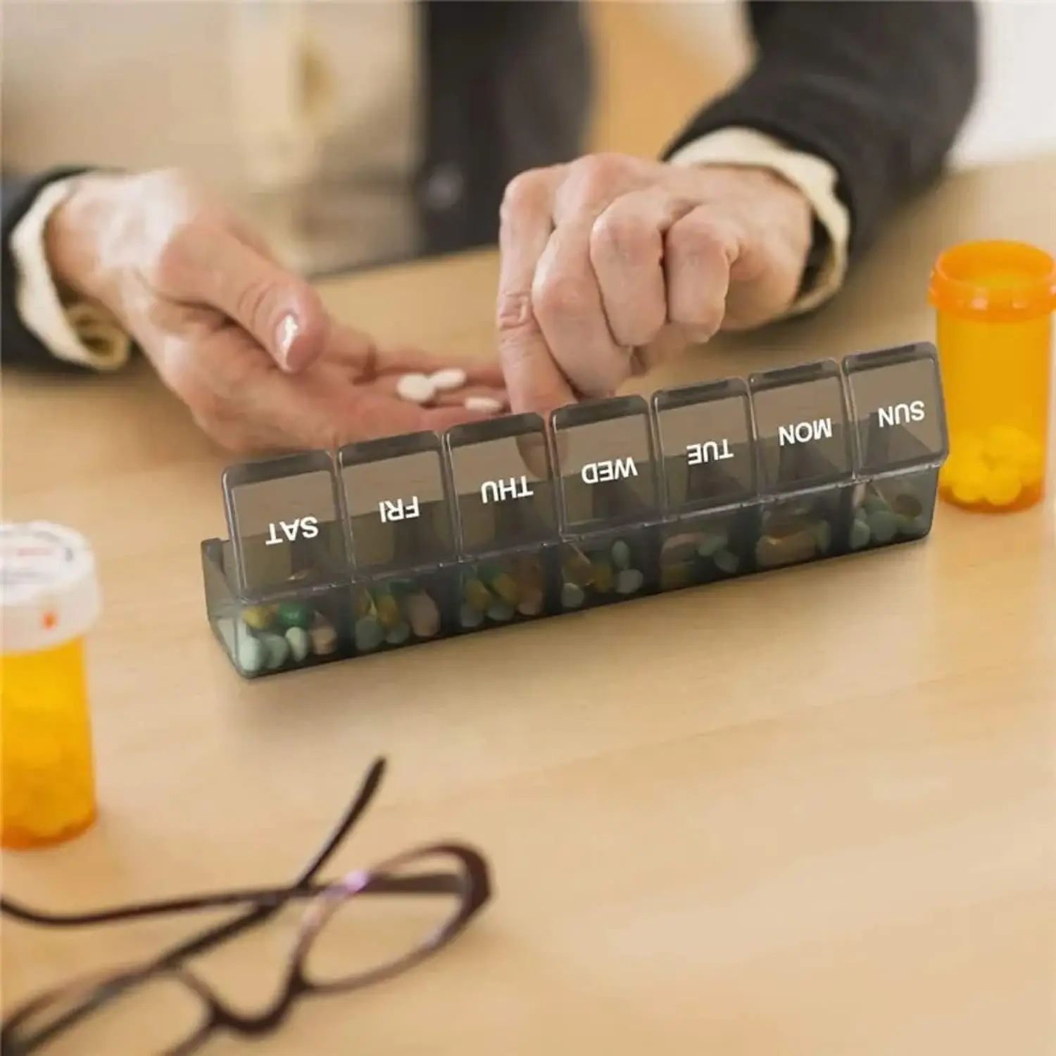 2pcs 7 Days Weekly Pillbox Tablet Holder Medicine Storage Case Drug Container Pill Organizer Weekly Capsule Pill Box Organizer