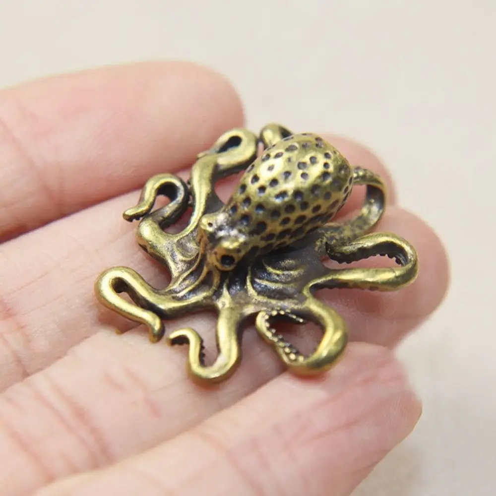 Brass Octopus Home Decoration Antique Copper Animal Figurines Miniatures Desk Ornament Accessories Creative Table Tea Pets Craft