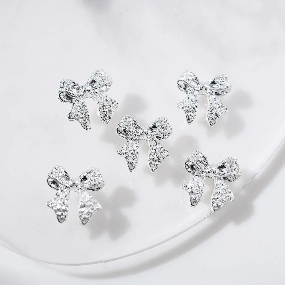 50Pcs 3D Luxury Shiny Metal Bow Nail Charms 10.5*11mm Alloy Gold Silver Ribbon Bowknots Nail Art Jewelry Cute Nail Art Accessor