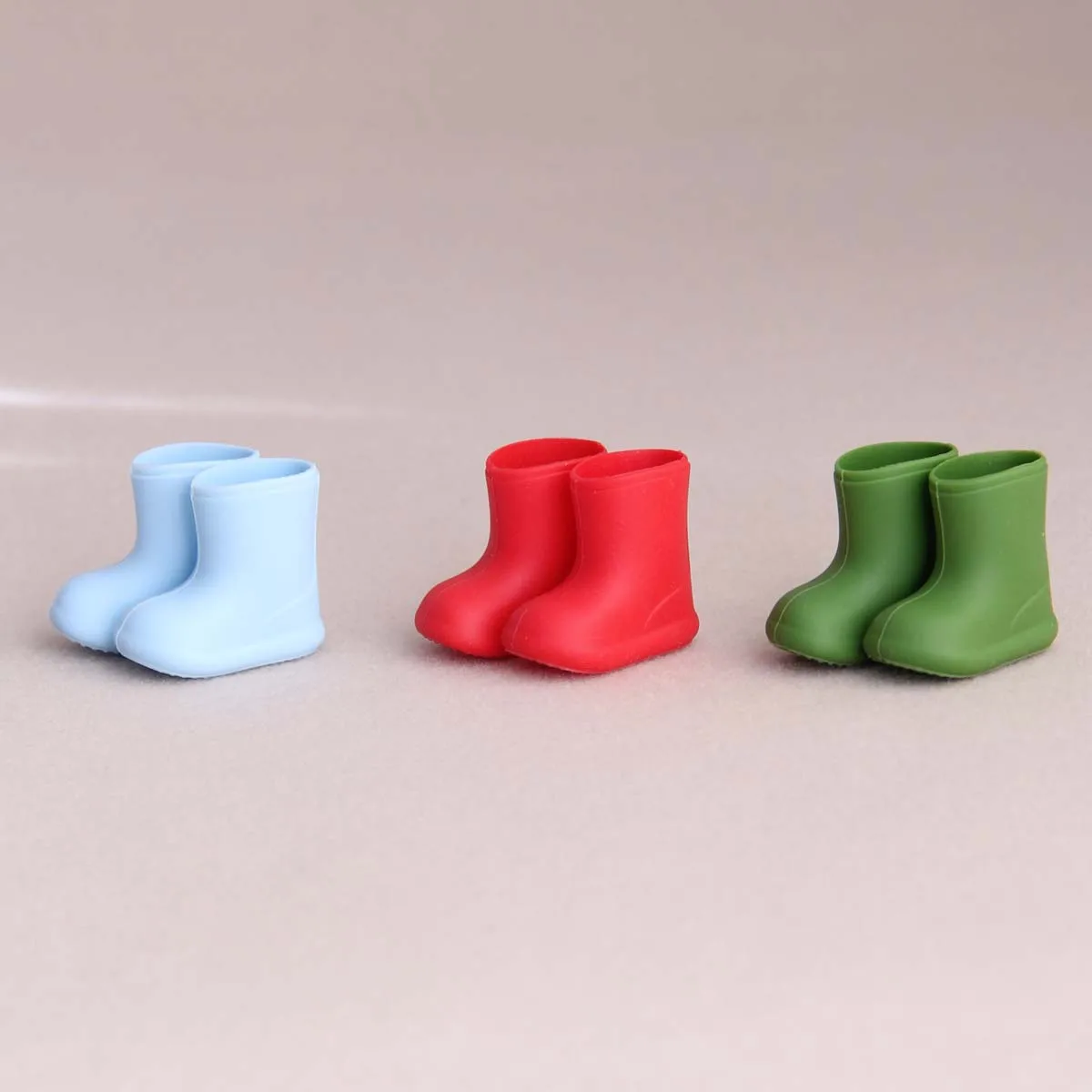 1:12 Miniature Realistic Silicone Rain Boots Suitable for Mini House Decoration
