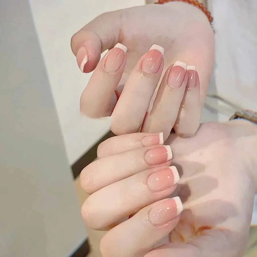 10pcs French White Fake Nails Light Pink Press on NailsFull Cover Short Square Ins Simple False Nails for Women and Girls Wear